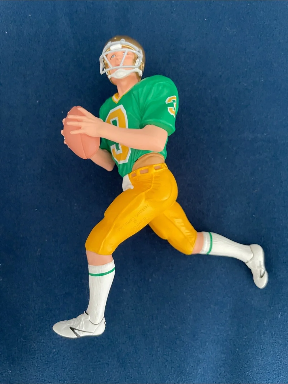 Hallmark Keepsake Ornament Joe Montana #3 Notre Dame